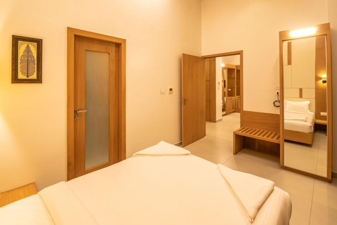 ホテル Rathna Residency - Near Us Consulate チェンナイ エクステリア 写真